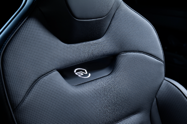 rrs_sv_black_seat_02.jpg