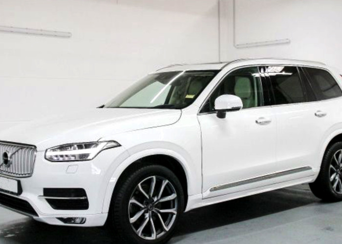 VOLVO XC 90 T6 AWD 5 LOCURI