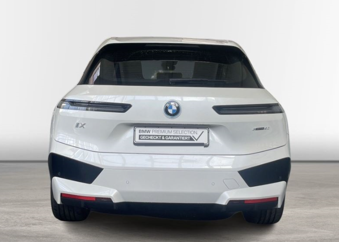 BMW IX XDRIVE50