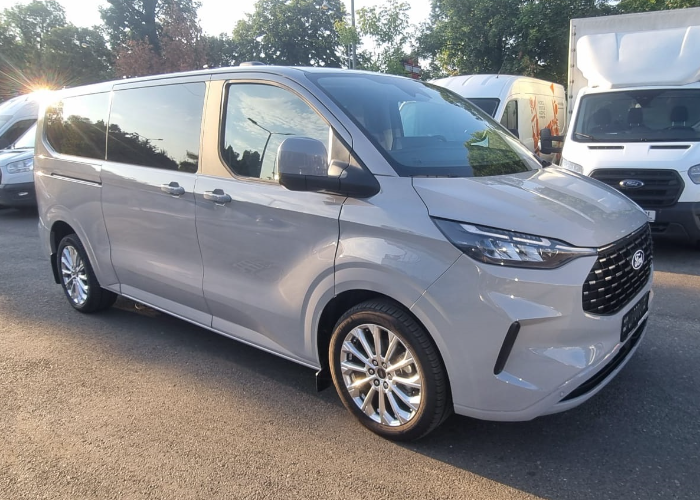 FORD TOURNEO CUSTOM 320 L2H1 4X4 AUTOMAT TITANIUMX