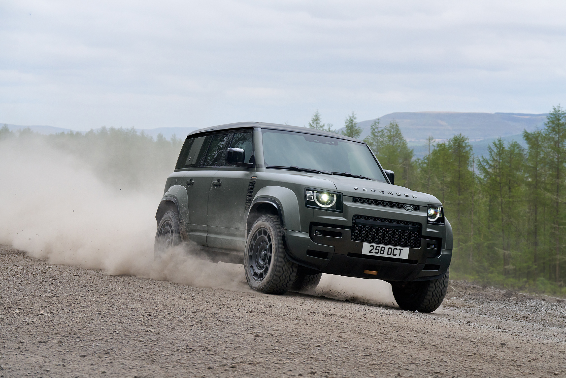 Exterior 2 Land Rover Defender Octa