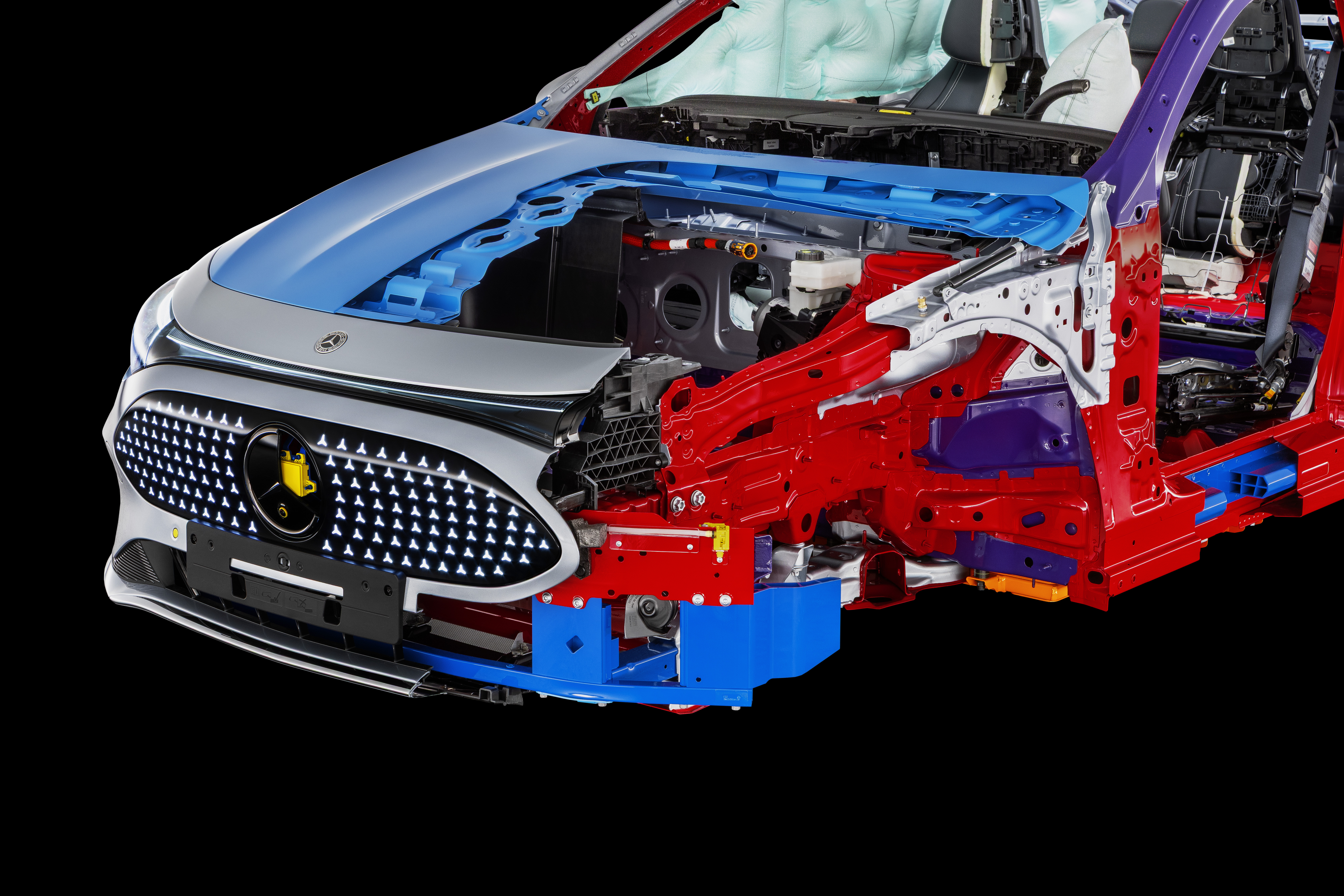 Structura de siguranță a noului Mercedes-Benz CLA &mdash; zone de deformare, habitaclu rigid și airbaguri