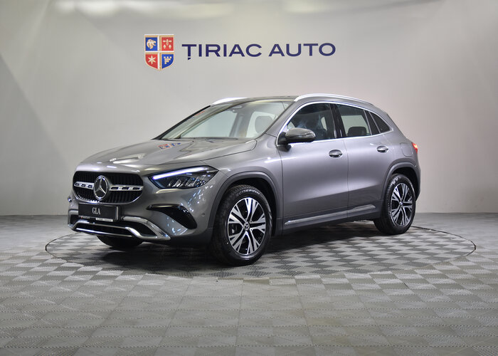 MERCEDES-BENZ GLA Standard