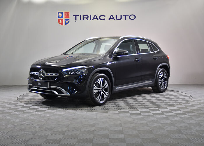 MERCEDES-BENZ GLA Standard