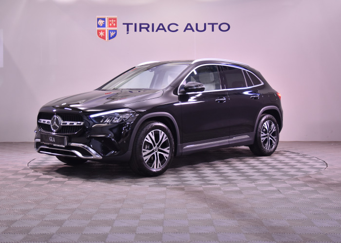 MERCEDES-BENZ GLA Standard