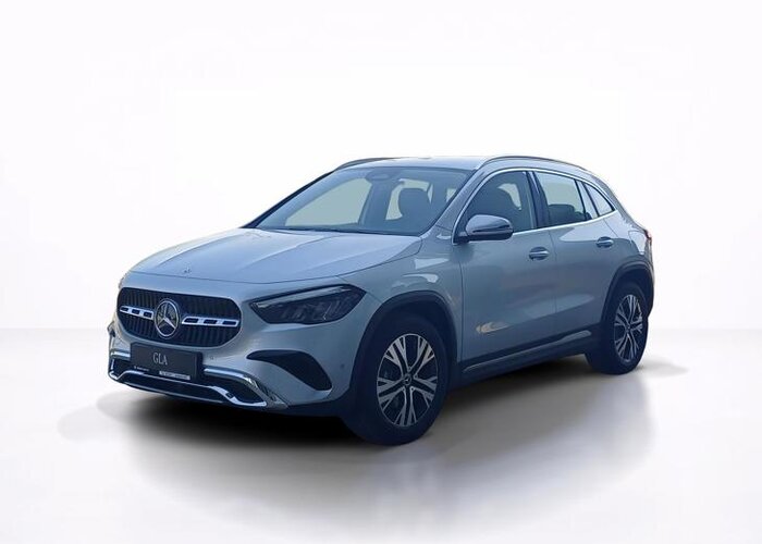 MERCEDES-BENZ GLA 180