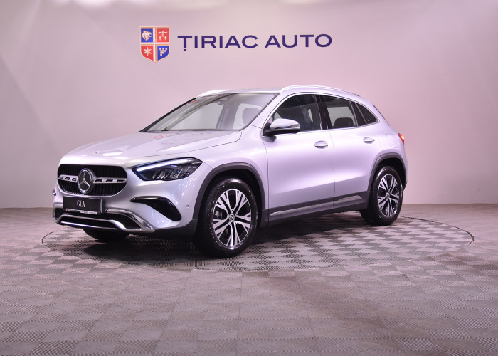 MERCEDES-BENZ GLA Standard