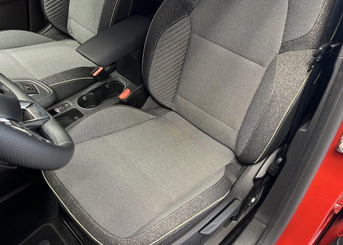 MITSUBISHI GRANDIS