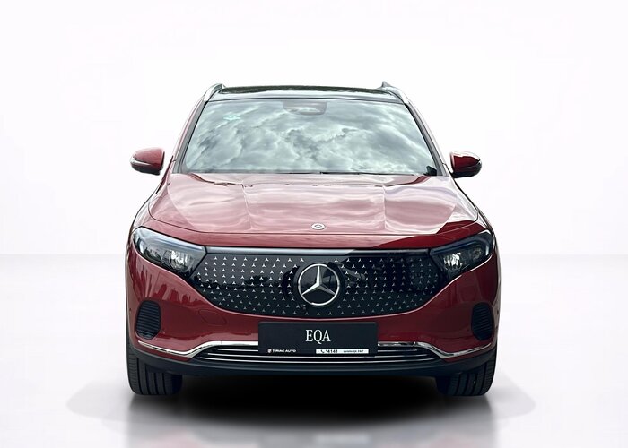 MERCEDES-BENZ EQA