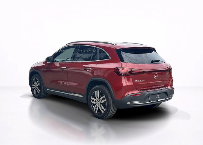 MERCEDES-BENZ EQA