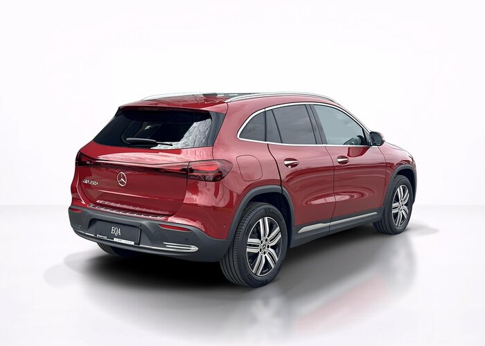 MERCEDES-BENZ EQA