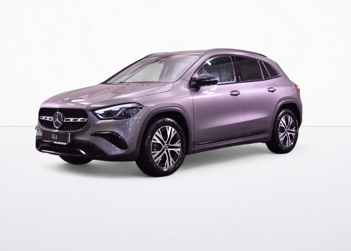 MERCEDES-BENZ GLA Standard