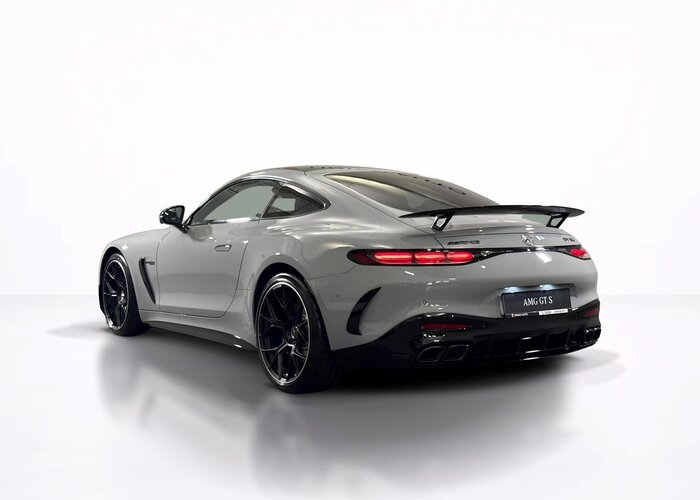 MERCEDES-BENZ GT 63 AMG 4MATIC+