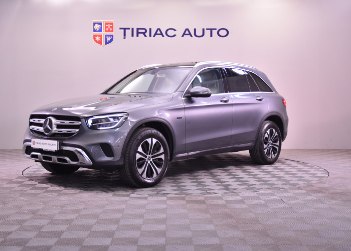 MERCEDES BENZ GLC 300 E 4M