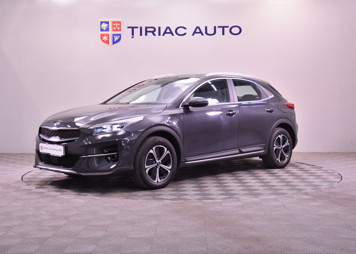 KIA XCEED 1.6 L