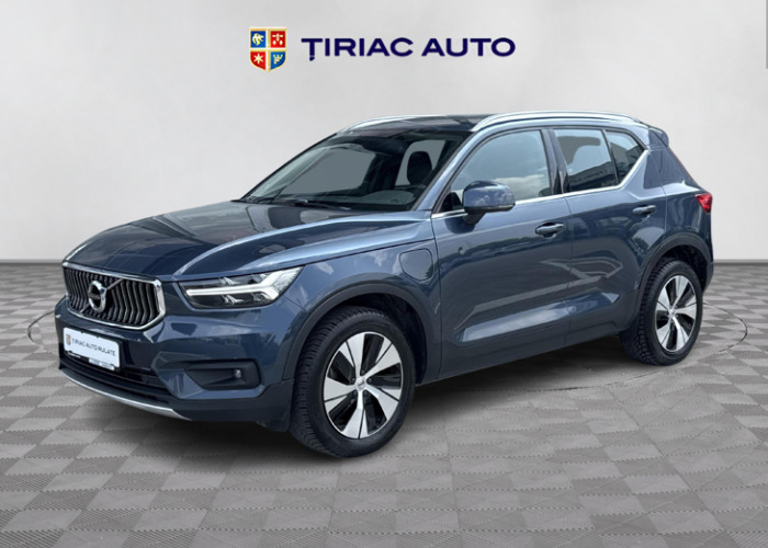 VOLVO XC40 2.0 L