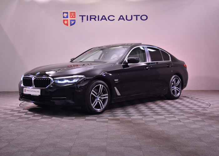 BMW SERIA 5 530 E XDRIVE