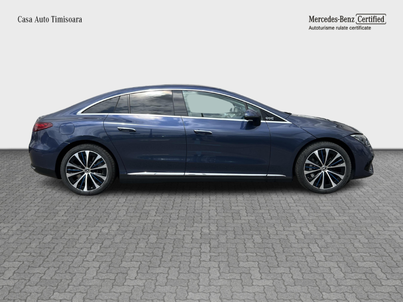 MERCEDES BENZ EQE 300
