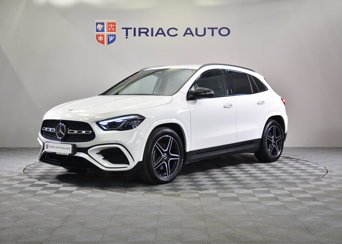 MERCEDES BENZ GLA 220 4M