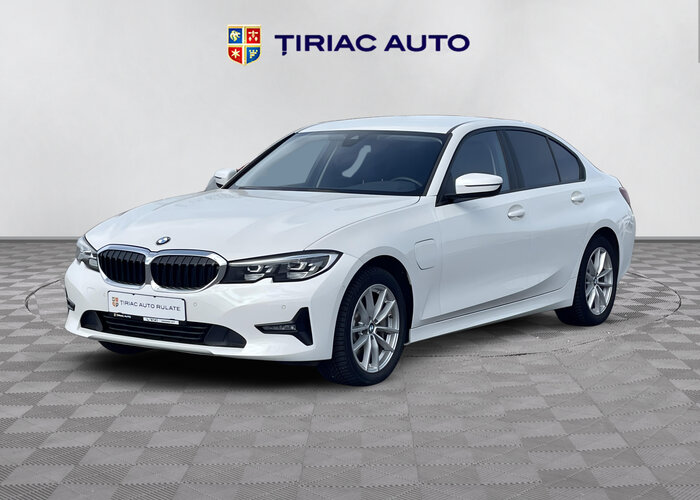 BMW SERIA 3 330E XDRIVE