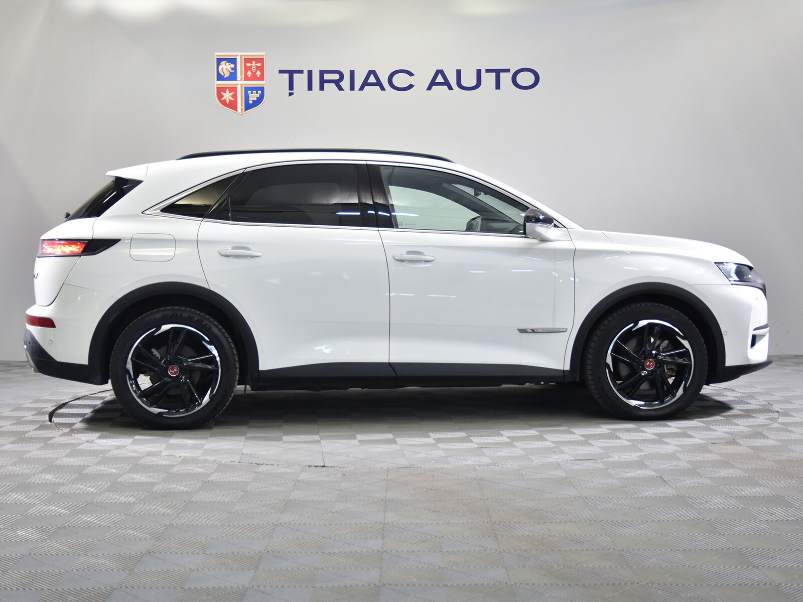 DS DS7 1.6L
