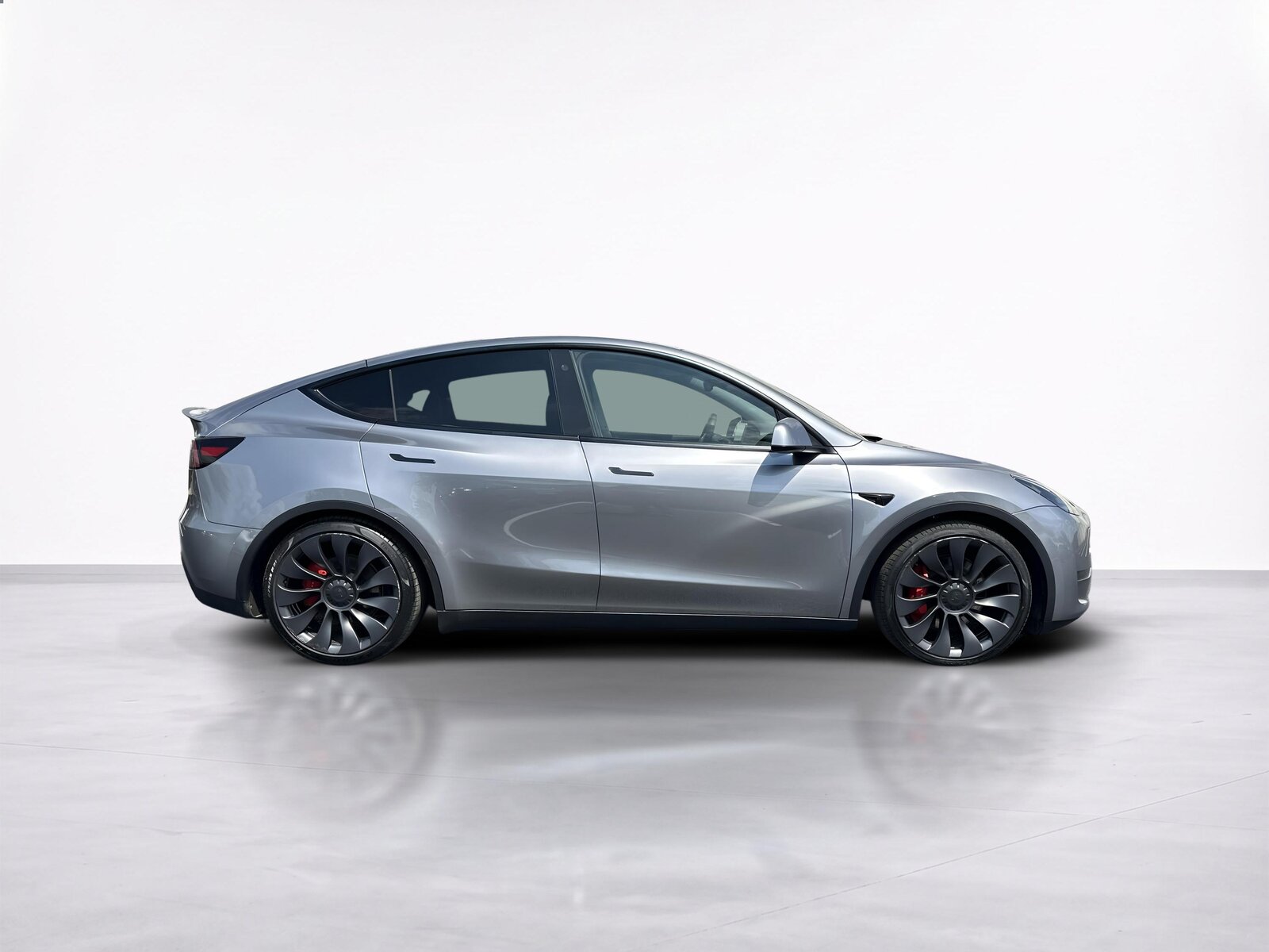 TESLA MODEL Y ELECTRIC