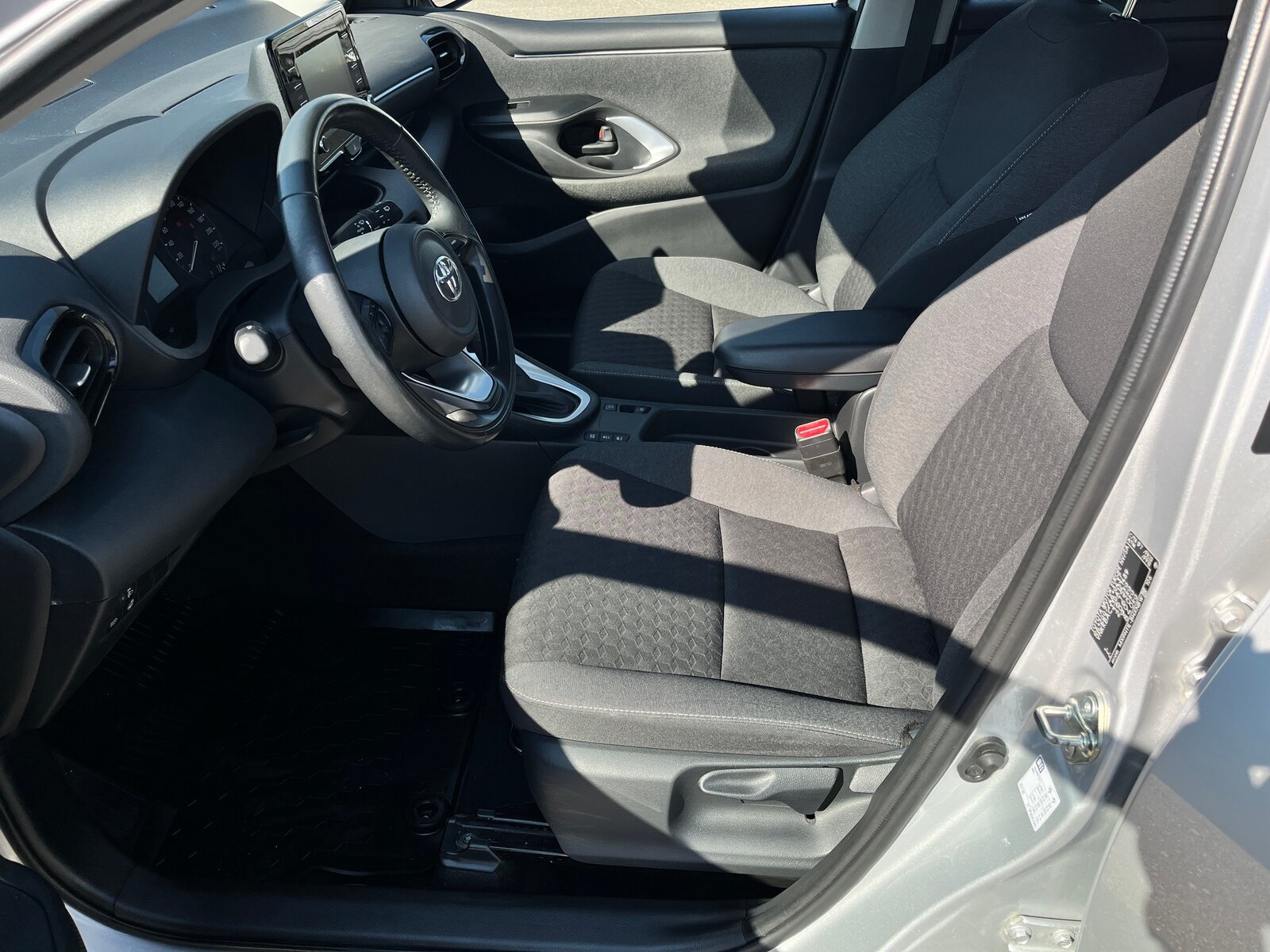 TOYOTA YARIS 1.5L