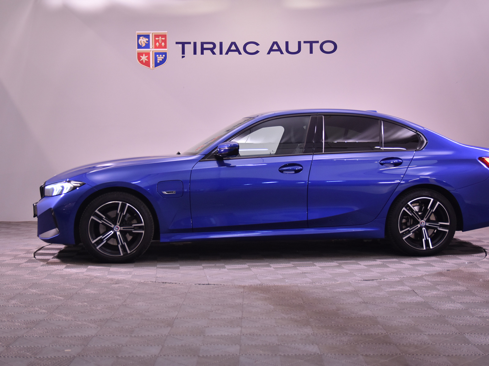 BMW SERIES 3 2.0 L