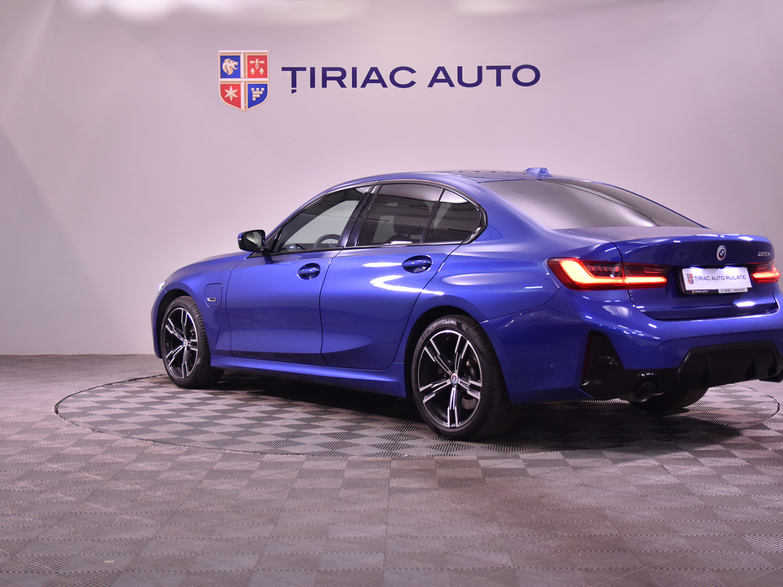 BMW SERIES 3 2.0 L