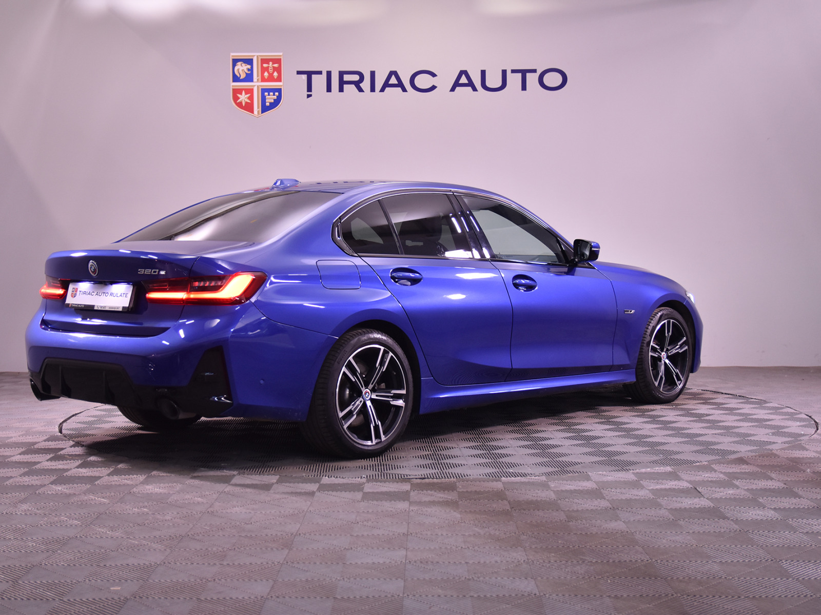BMW SERIES 3 2.0 L