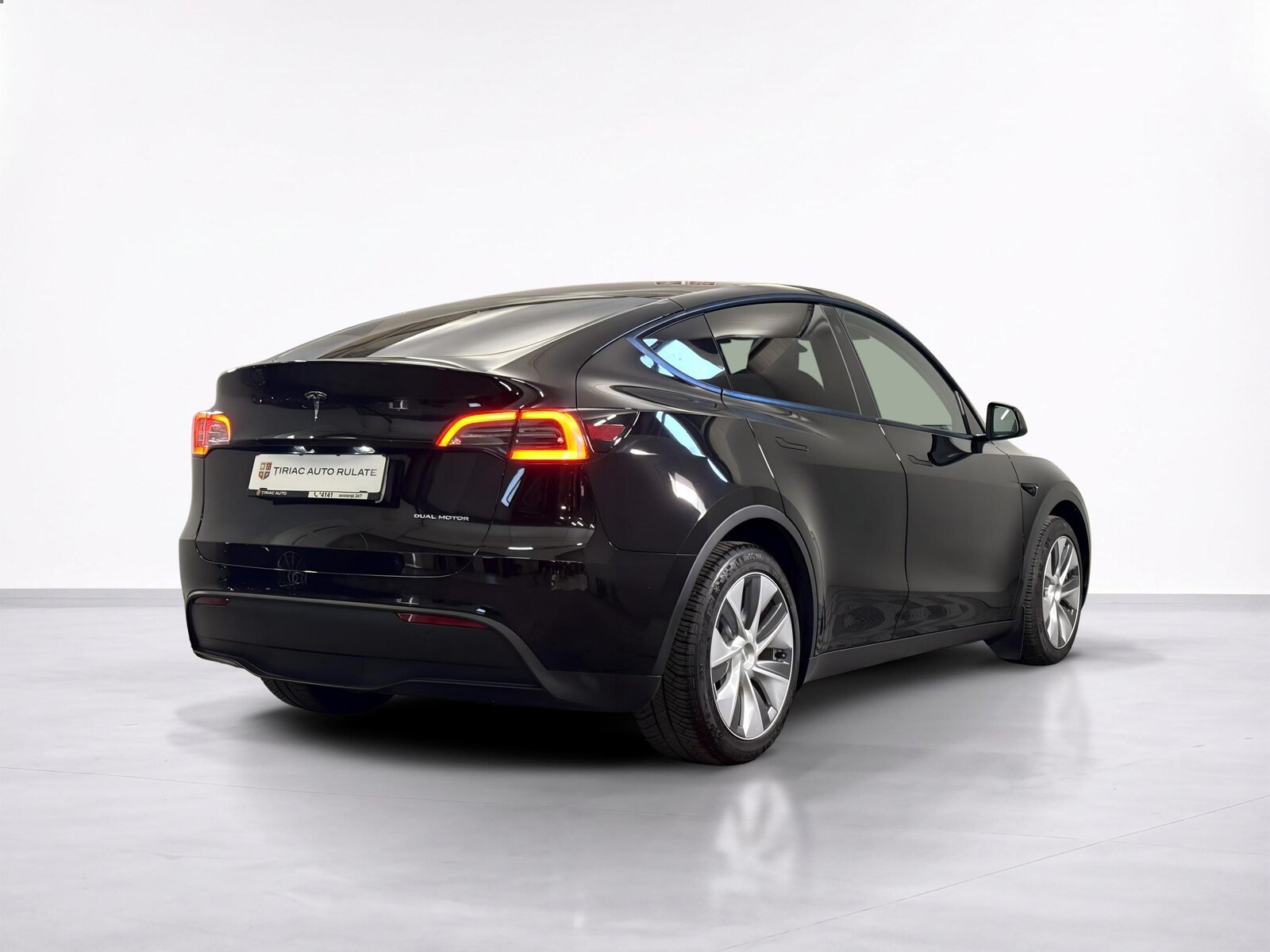 TESLA MODEL Y ELECTRIC