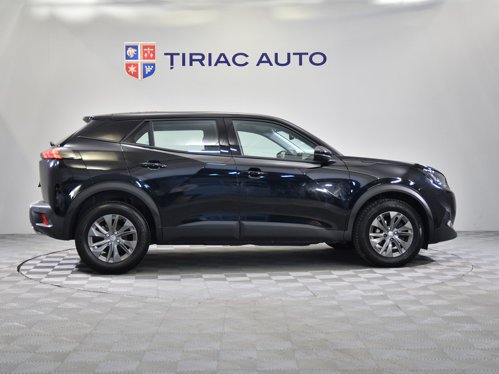 PEUGEOT 2008 1.2L