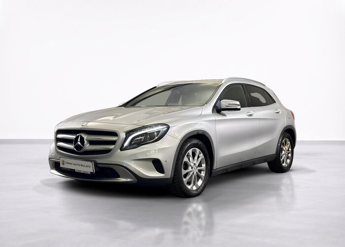 MERCEDES-BENZ GLA 2016