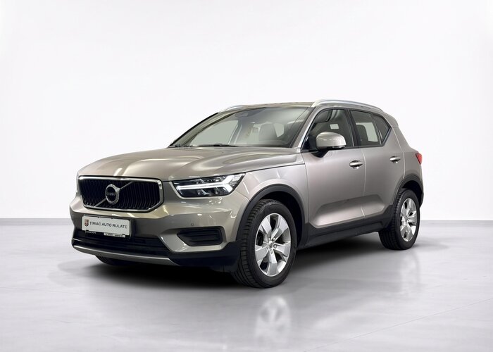 VOLVO XC40 2021