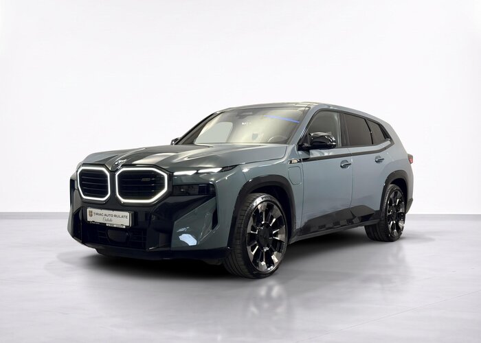 BMW XM  4.4L