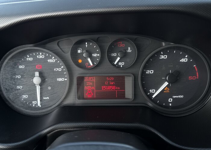 IVECO  2023 — imagine 9