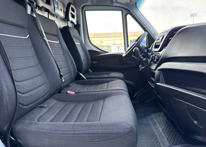 IVECO  2023 — imagine 10