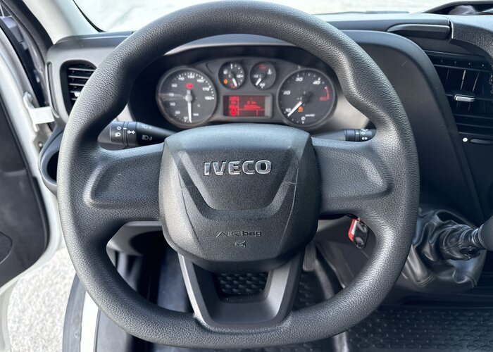 IVECO  2023 — imagine 12