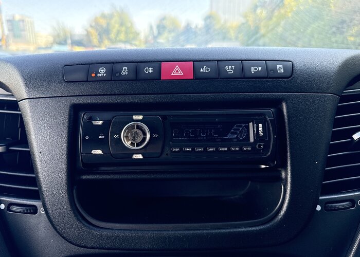 IVECO  2023 — imagine 14