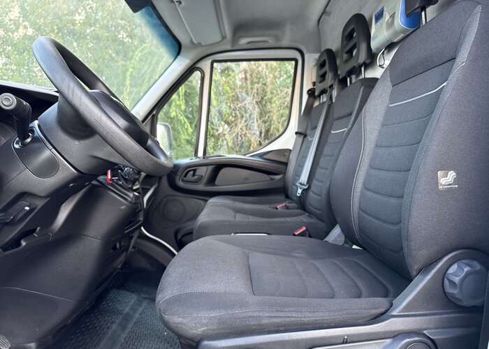 IVECO  2023 — imagine 17