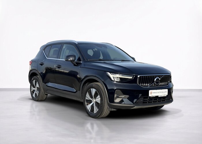 VOLVO XC40 2023 — imagine 35