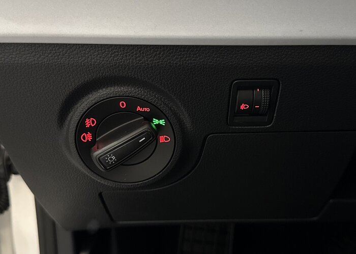 SEAT Arona 2024 — imagine 37