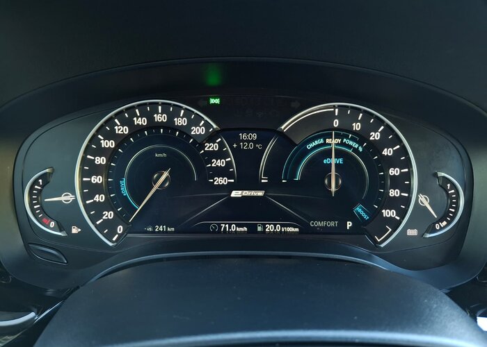 BMW Seria 5 2018 — imagine 40