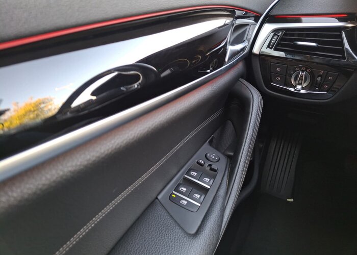 BMW Seria 5 2018 — imagine 54