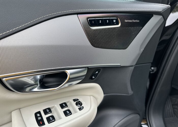 VOLVO XC90 2020 — imagine 40
