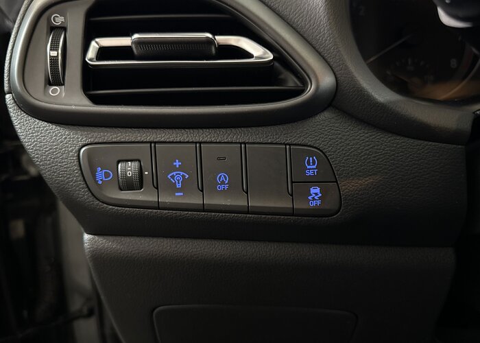 HYUNDAI i30 2022 — imagine 35