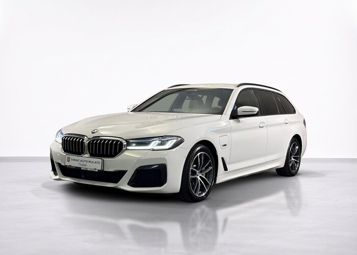 BMW SERIA 5 XDRIVE30E
