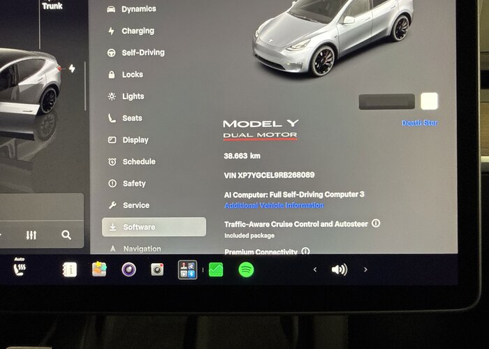 TESLA Model Y 2023 — imagine 30