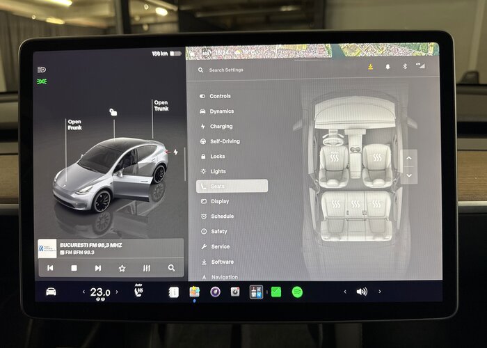 TESLA Model Y 2023 — imagine 36