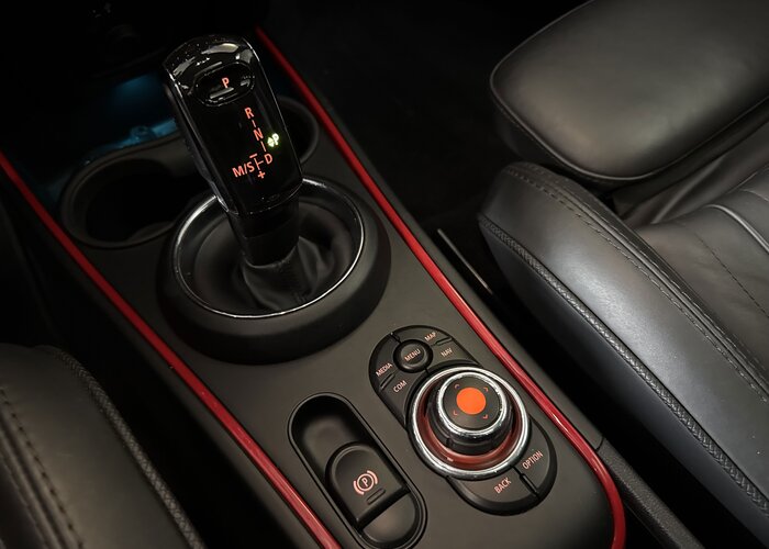 MINI Countryman 2020 benzină, 24.790 € — imagine 17